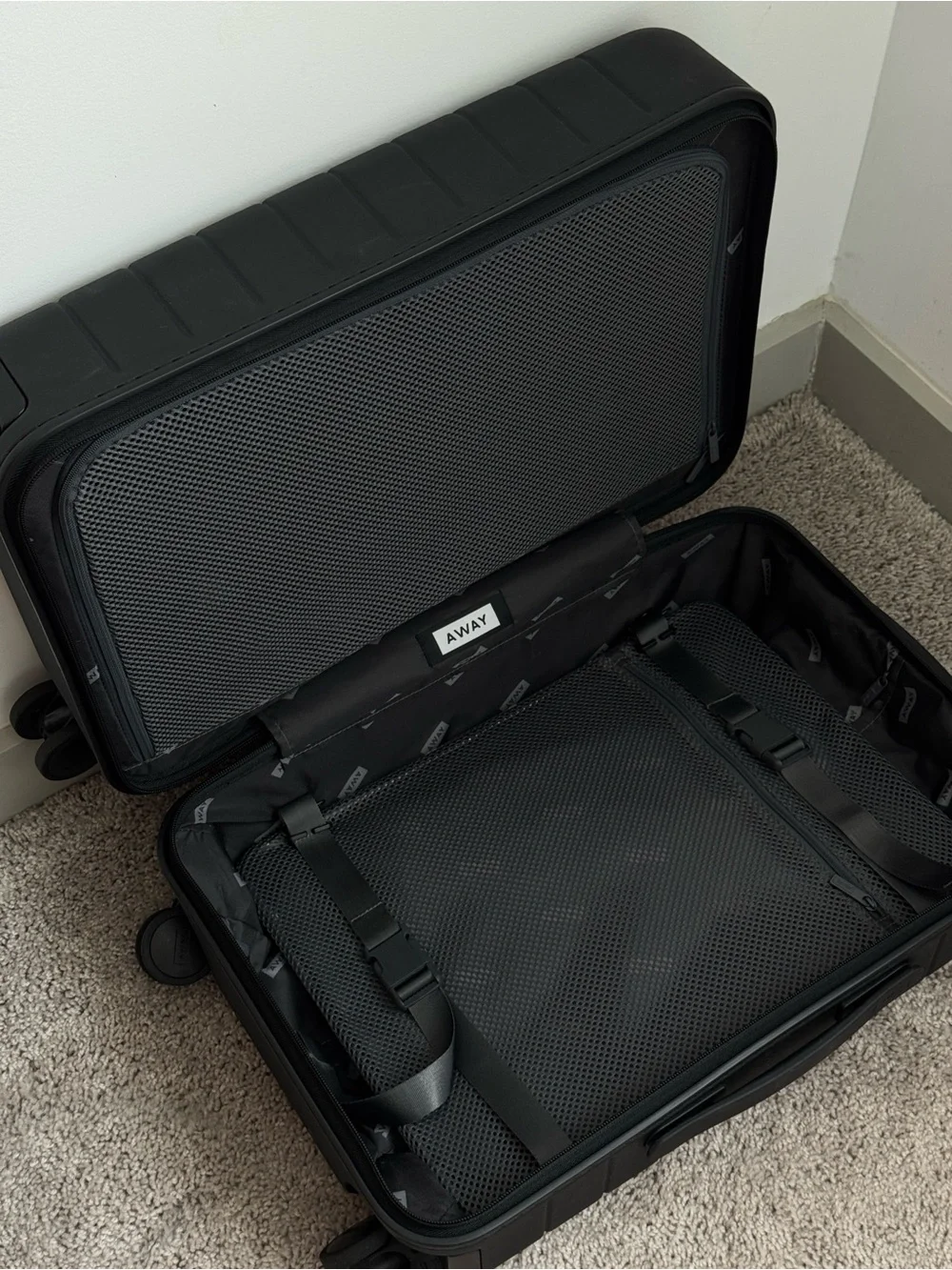 Away The Carry-On (Battery Included)